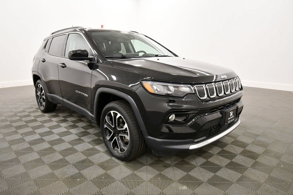Used 2022 Jeep Compass Limited AWD/4WD image 10