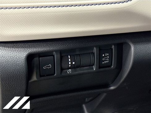 Used 2025 Subaru Forester Premium image 10