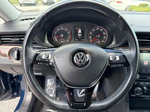 Used 2020 Volkswagen Passat 2.0T SEL image 39