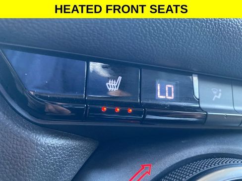 Used 2025 Chevrolet Blazer LT FWD image 12