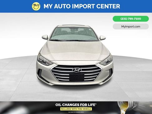 Used 2017 Hyundai Elantra Value Edition w/ Cargo Package FWD image 2