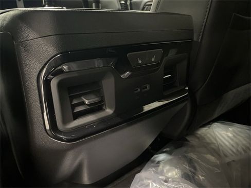 New 2026 GMC Sierra 2500 AT4 w/ AT4 Premium Plus Package image 18
