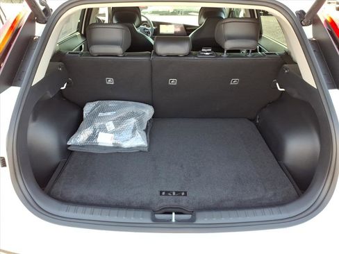New 2026 Kia Niro Wave w/ Wave Preserve Package image 15