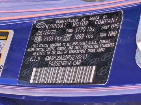 Used 2023 Hyundai Venue Limited image 24