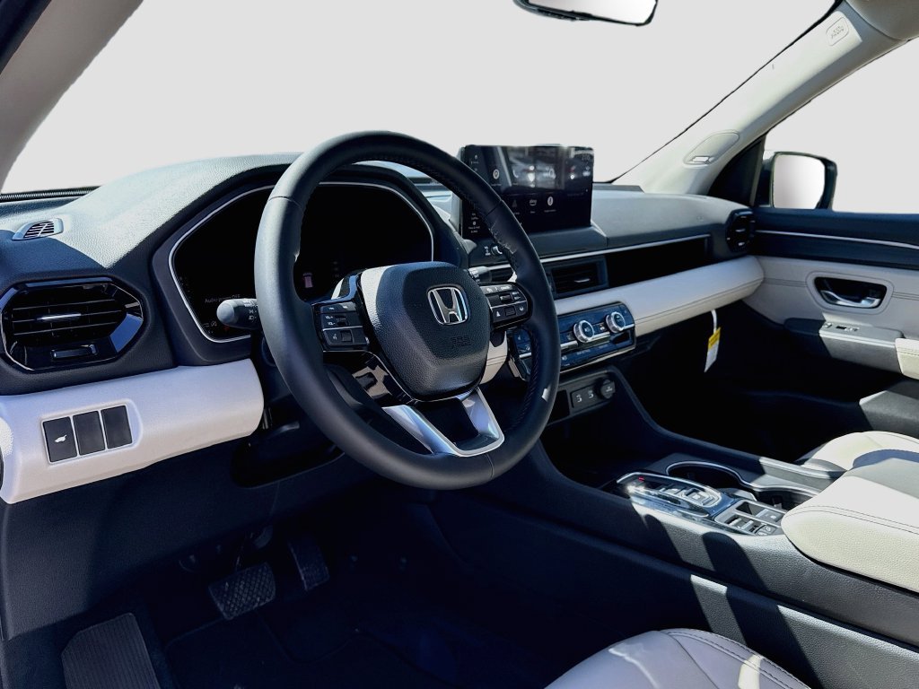 New 2026 Honda Pilot Touring image 11