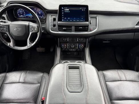 Used 2024 Chevrolet Suburban RST RWD image 21