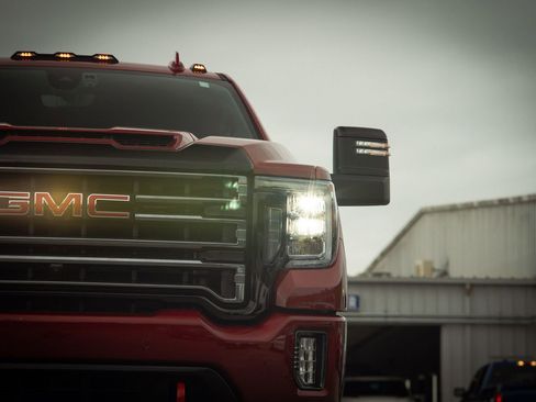 Used 2022 GMC Sierra 2500 AT4 w/ AT4 Premium Plus Package AWD/4WD image 19