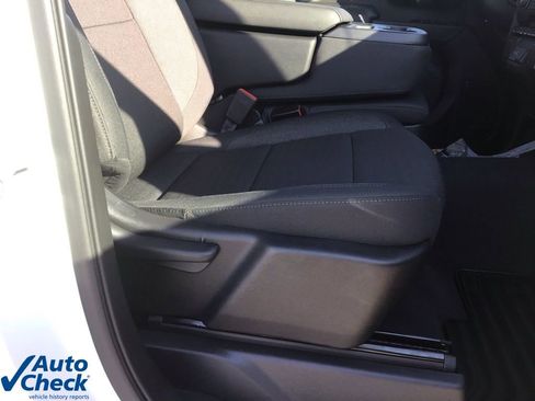 Used 2026 Chevrolet Silverado 1500 Custom Trail Boss w/ Turbomax Blackout Package image 22