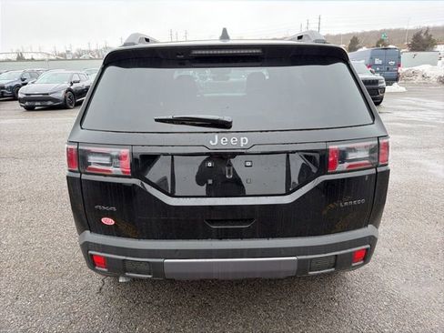 New 2026 Jeep Cherokee Laredo image 4