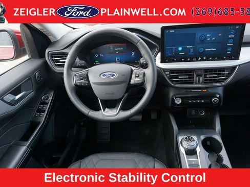 Used 2023 Ford Escape Platinum w/ Premium Technology Package AWD/4WD image 13
