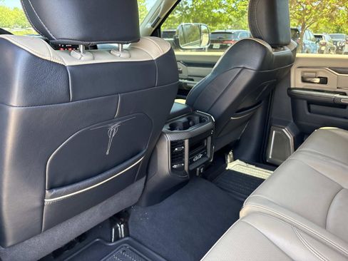 Used 2020 RAM 2500 Limited AWD/4WD image 32