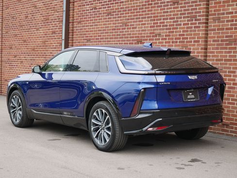 Certified 2024 Cadillac Lyriq Sport w/ LPO, Floor Liner Package AWD/4WD image 3