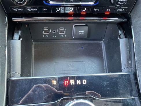 Used 2023 Jeep Grand Cherokee L Laredo AWD/4WD image 14