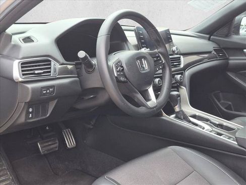 Used 2021 Honda Accord Sport image 2