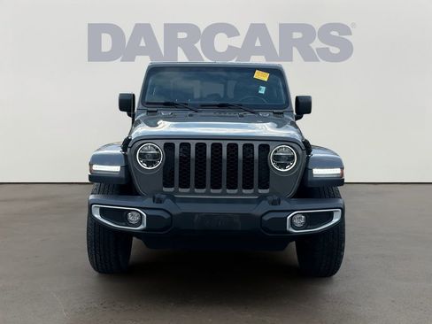 Used 2022 Jeep Gladiator Sport image 2