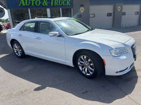 Used 2015 Chrysler 300 C w/ Harman/Kardon Audio Group AWD/4WD image 9
