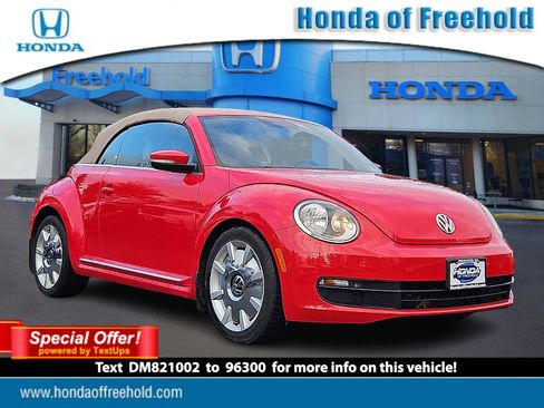 Used 2013 Volkswagen Beetle 2.5 image 1