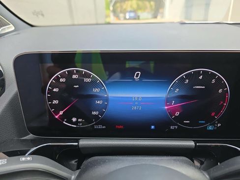 Used 2025 Mercedes-Benz GLA 250 image 7