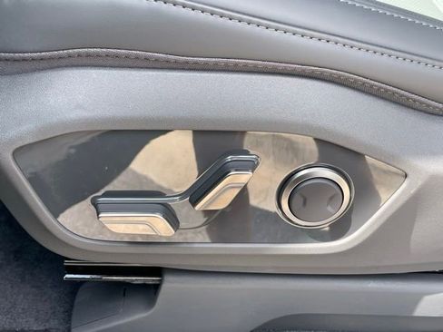 New 2026 Kia EV9 Light image 20