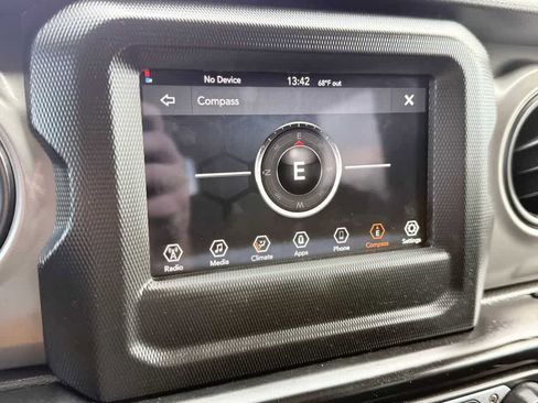 Used 2022 Jeep Wrangler Willys image 45