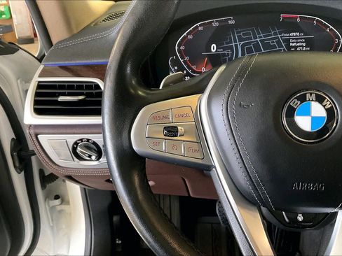 Used 2021 BMW 750i xDrive image 22