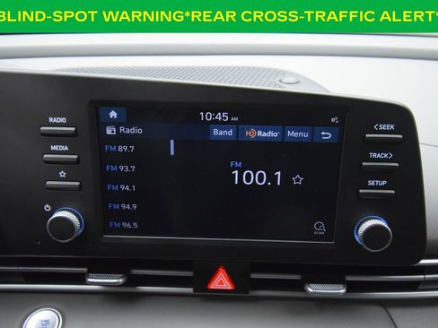 Used 2023 Hyundai Elantra SEL FWD image 16