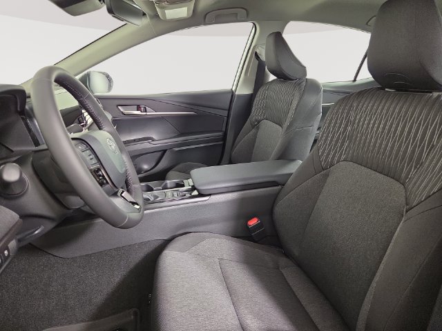 New 2027 Toyota Camry LE w/ Convenience Package FWD image 15