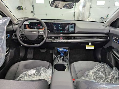 Certified 2025 Kia K4 LXS image 17