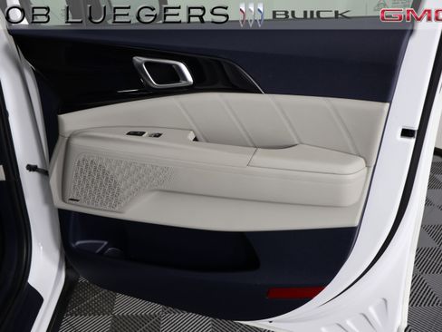 Used 2025 Kia Carnival SX Prestige FWD image 14