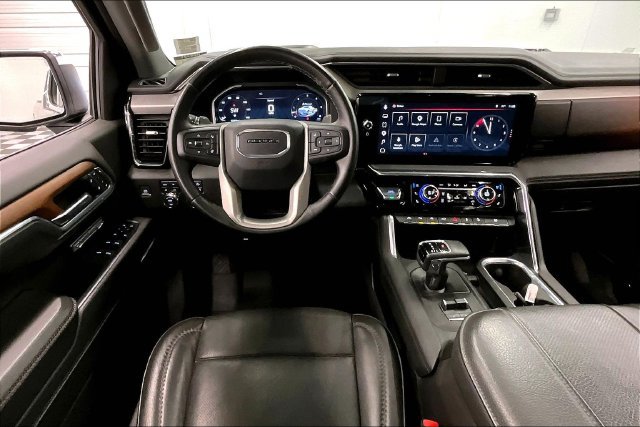Used 2023 GMC Sierra 1500 Denali w/ Denali Reserve Package AWD/4WD image 6
