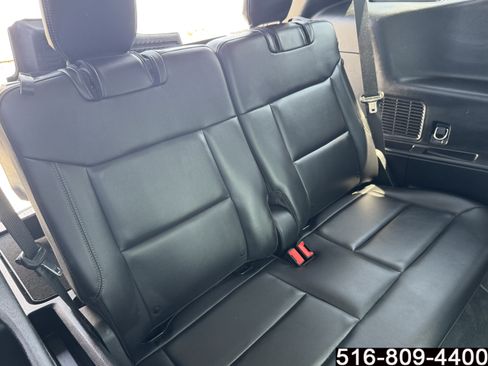 Used 2023 Ford Explorer XLT w/ Equipment Group 202A AWD/4WD image 34