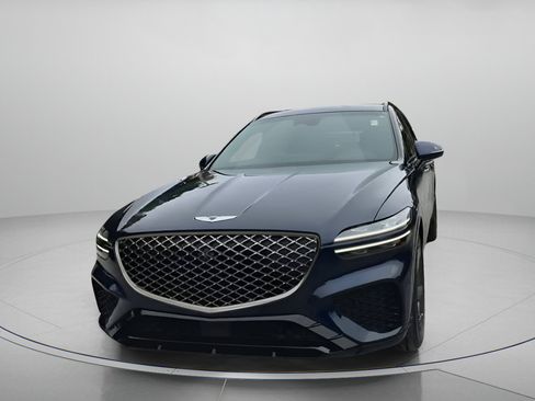 Used 2023 Genesis GV70 3.5T Sport w/ Sport Prestige Package image 8