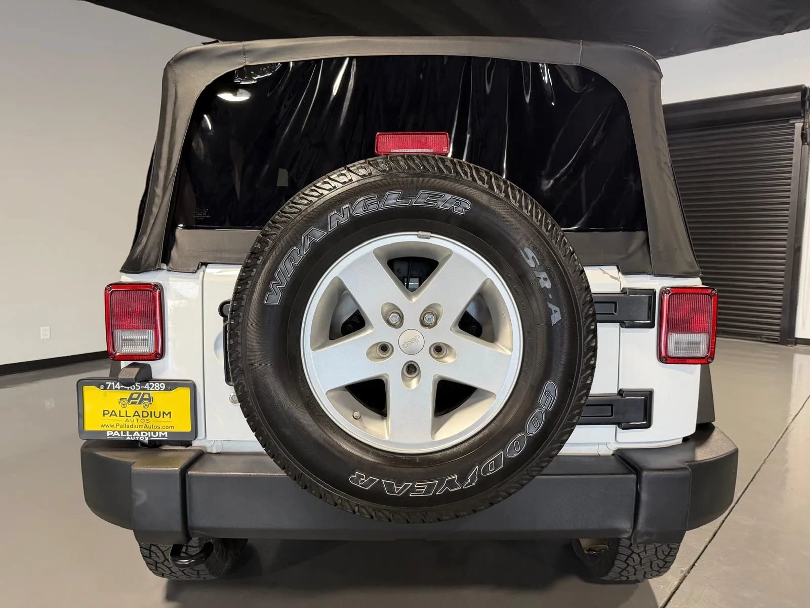 Used 2017 Jeep Wrangler Sport w/ Quick Order Package 24S AWD/4WD image 5