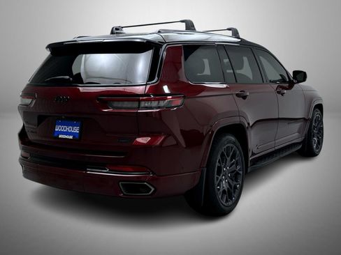 Used 2023 Jeep Grand Cherokee L Summit AWD/4WD image 5