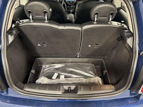 Used 2018 MINI Cooper 2-Door Hardtop image 31