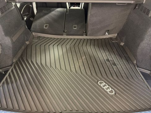 Used 2025 Audi Q5 Premium Plus w/ Premium Plus AWD/4WD image 14