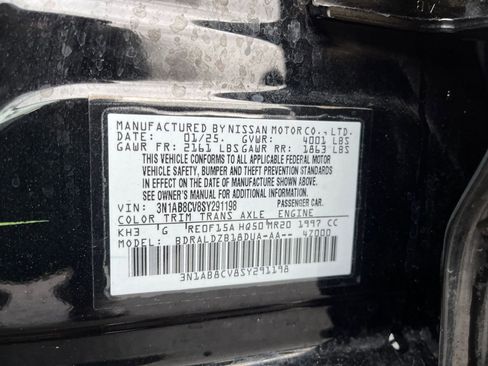 Used 2025 Nissan Sentra SV image 27