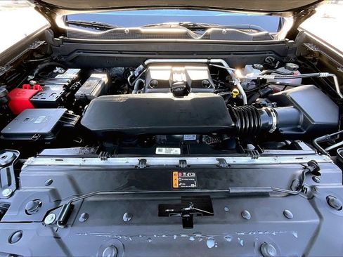 Used 2024 Chevrolet Colorado ZR2 w/ ZR2 Bison Edition image 31