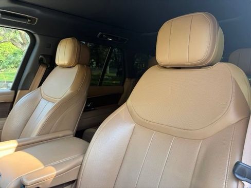 Used 2023 Land Rover Range Rover SE AWD/4WD image 11