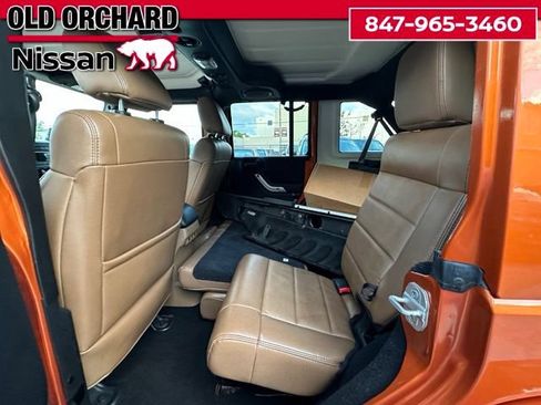 Used 2011 Jeep Wrangler Unlimited Sahara w/ Connectivity Group AWD/4WD image 13
