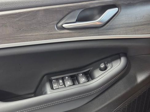New 2026 Jeep Grand Cherokee L 2WD image 30