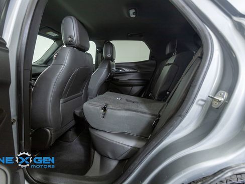 Used 2023 Chevrolet TrailBlazer RS FWD image 27