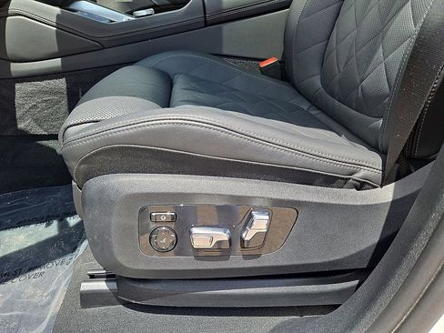 Used 2026 BMW X6 xDrive40i AWD/4WD image 25