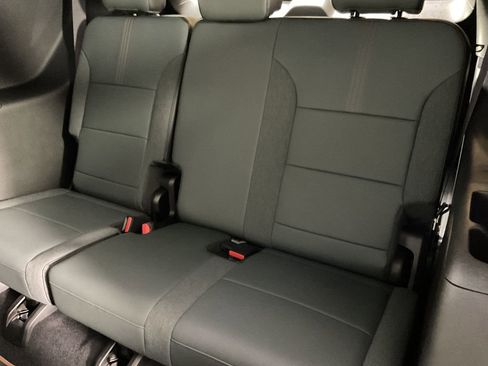 Used 2025 GMC Acadia AT4 image 21