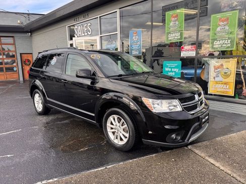 Used 2015 Dodge Journey SXT w/ Flexible Seating Group image 3