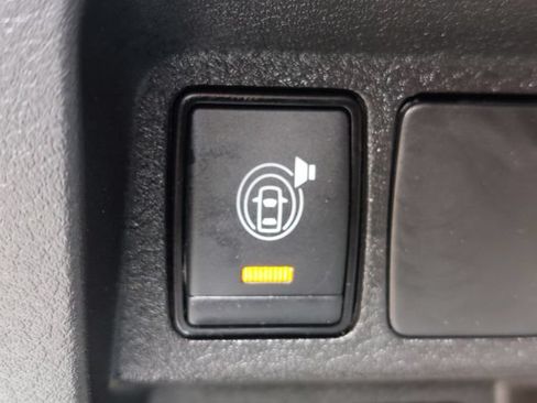 Used 2024 Nissan Frontier SV w/ Technology Package AWD/4WD image 34