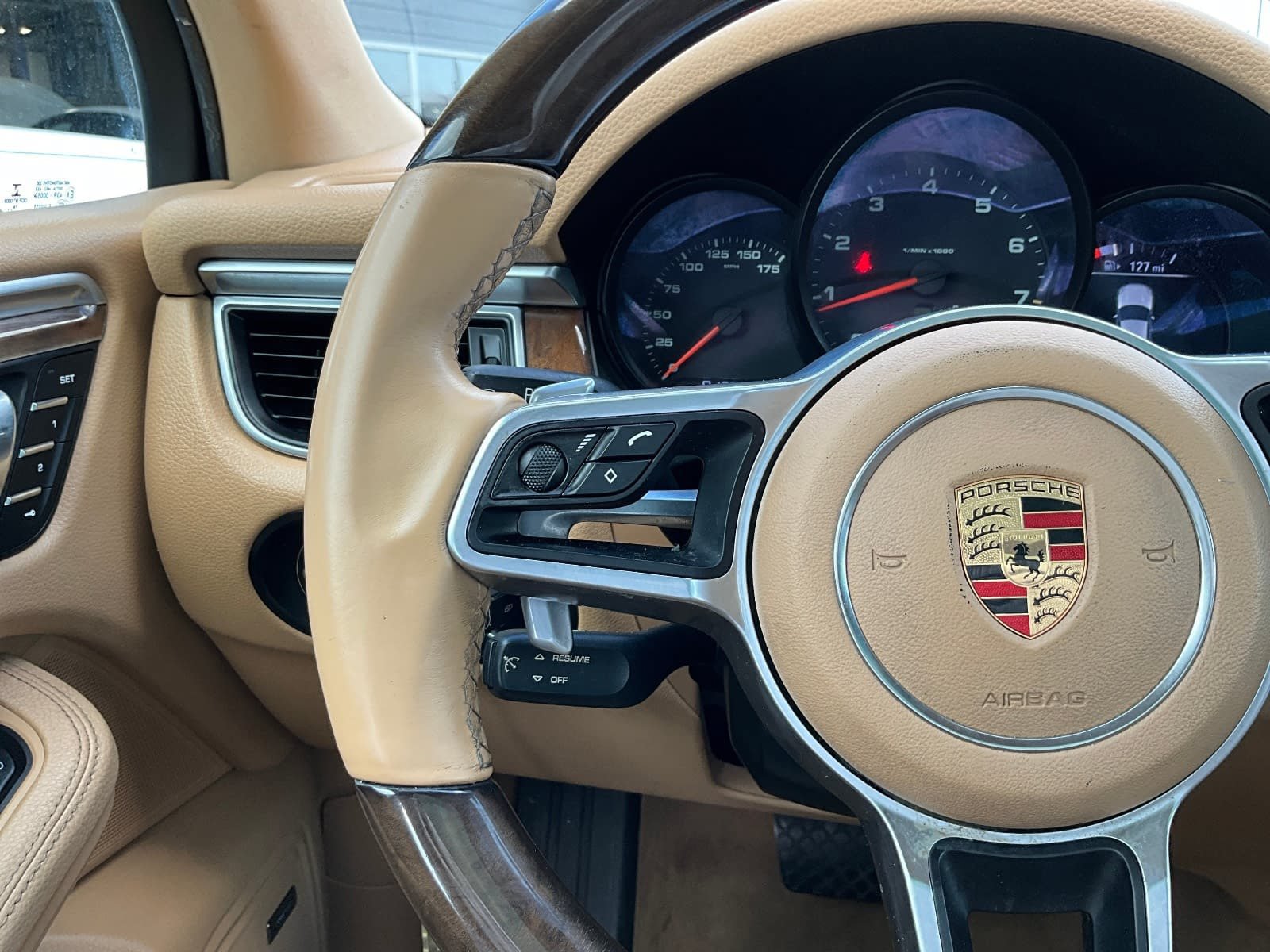Used 2017 Porsche Macan AWD/4WD image 11