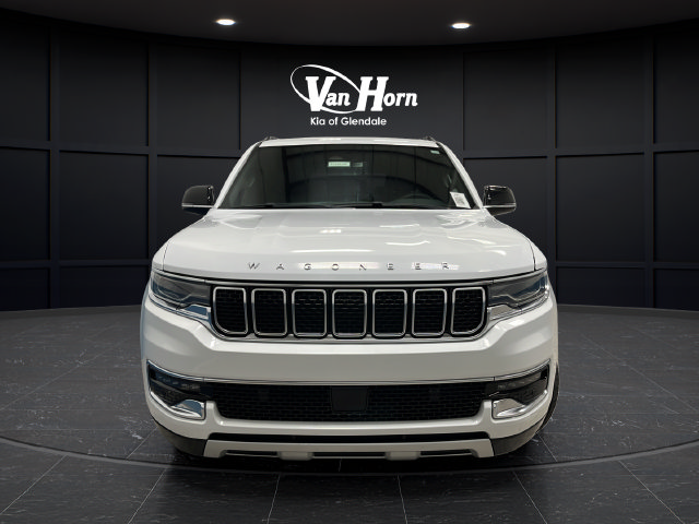 Used 2024 Jeep Wagoneer L Series II AWD/4WD image 2