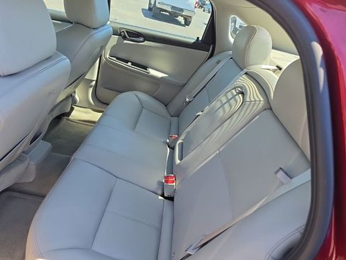 Used 2013 Chevrolet Impala LTZ FWD image 19