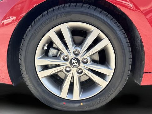 Used 2018 Hyundai Elantra SEL image 29